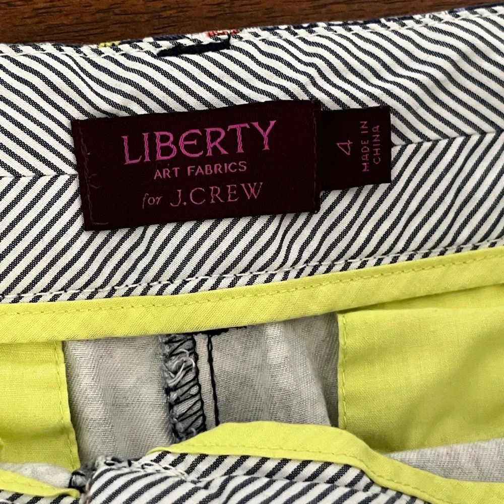 J.Crew‎ Liberty Art Fabri Floral Shorts Size 4 EUC